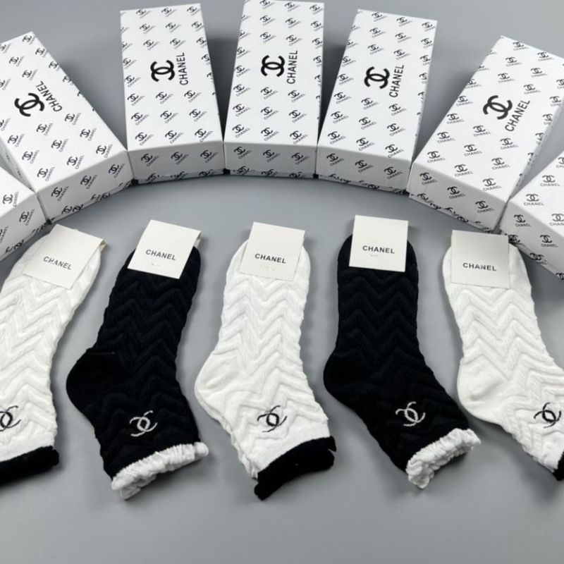 Ch*el socks